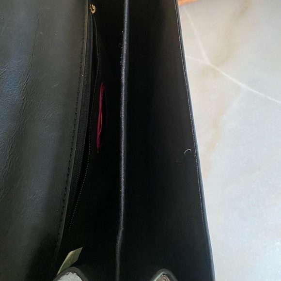 Kiss Me Couture 💋 Vegan Leather Floral Bag - Picture 8 of 16